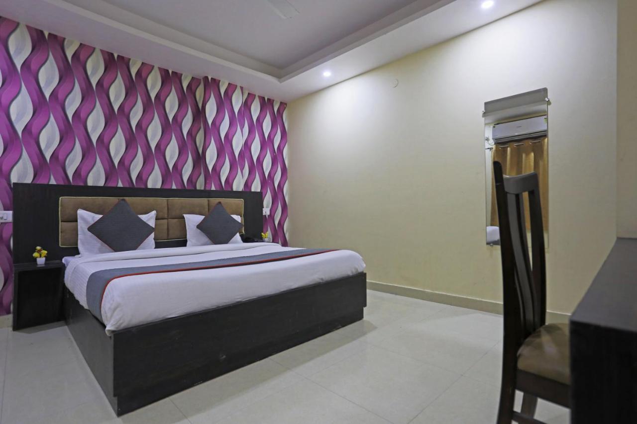 Airport Hotel Rosewood Nueva Delhi Exterior foto