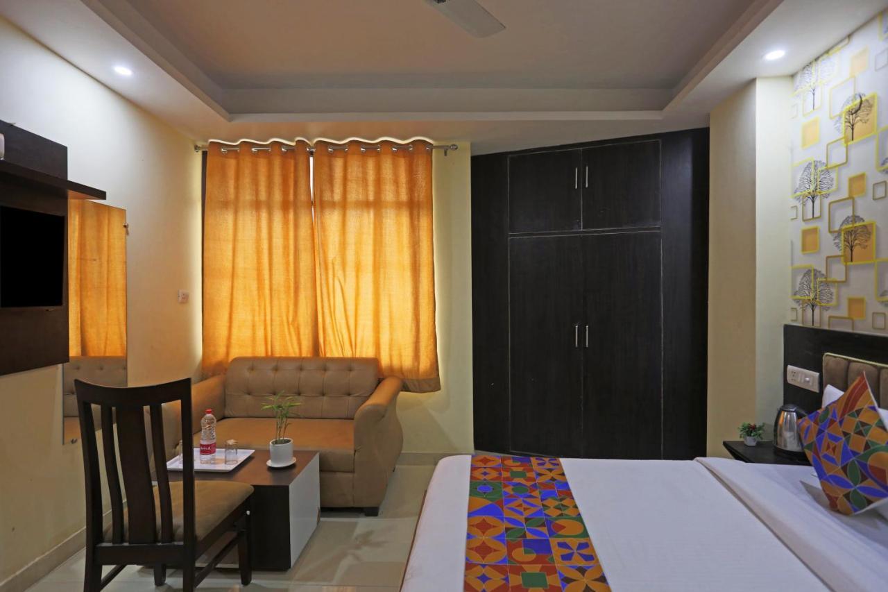 Airport Hotel Rosewood Nueva Delhi Exterior foto